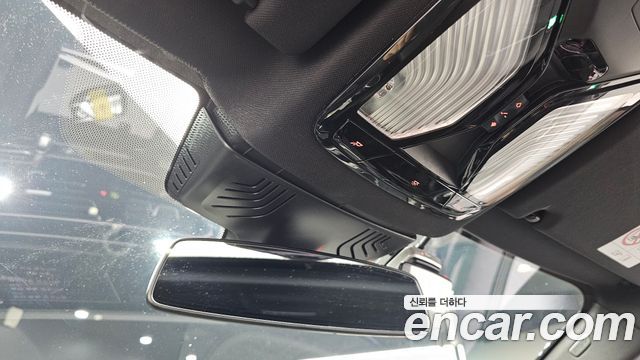 BMW 5-Series 2023 — photo 24