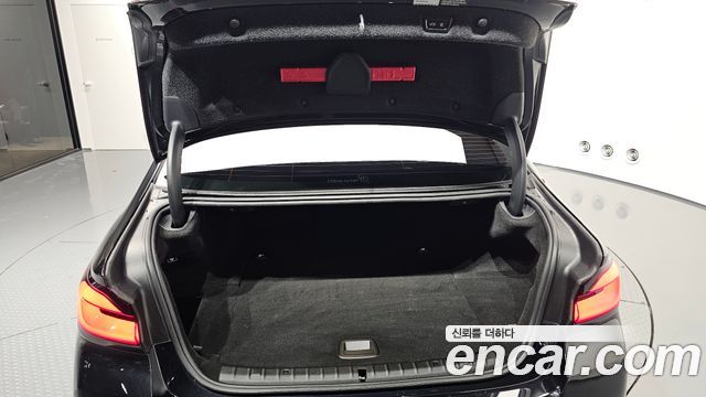 BMW 5-Series 2023 — photo 34