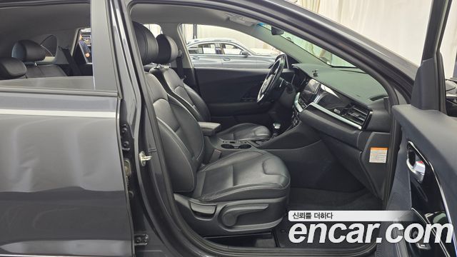 Kia Niro 2020 — photo 11