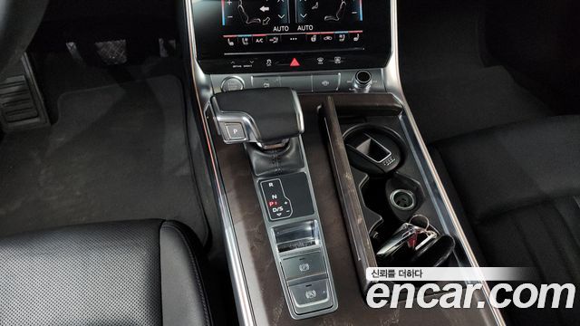 Audi A6 2020 — photo 12