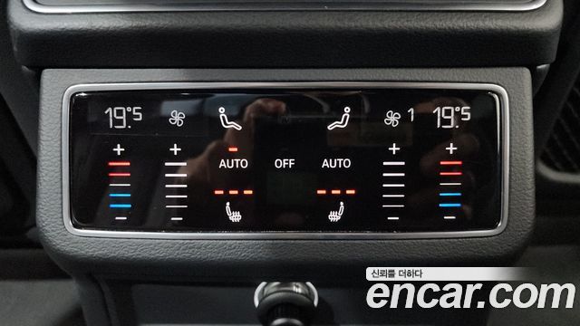 Audi A6 2020 — photo 31