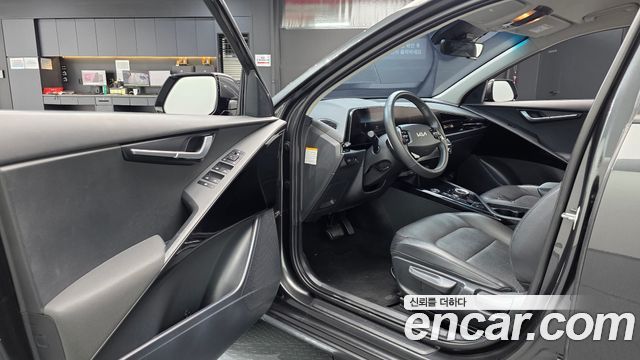 Kia Niro 2023 — photo 13
