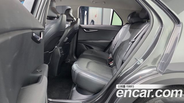 Kia Niro 2023 — photo 18