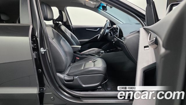 Kia Niro 2023 — photo 16
