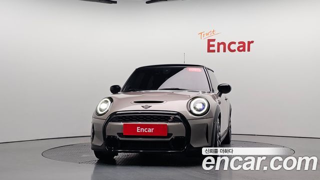 Mini Cooper 2023 — photo 3