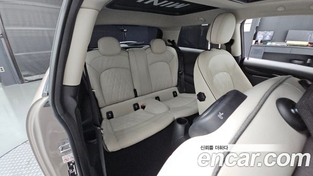Mini Cooper 2023 — photo 18