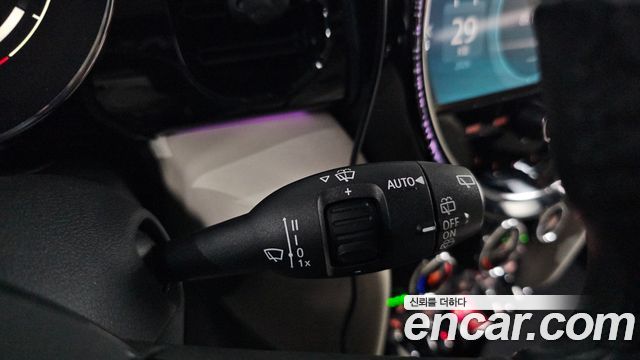 Mini Cooper 2023 — photo 25