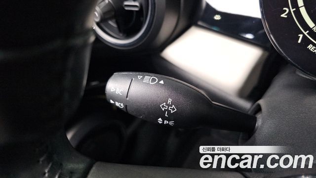 Mini Cooper 2023 — photo 26