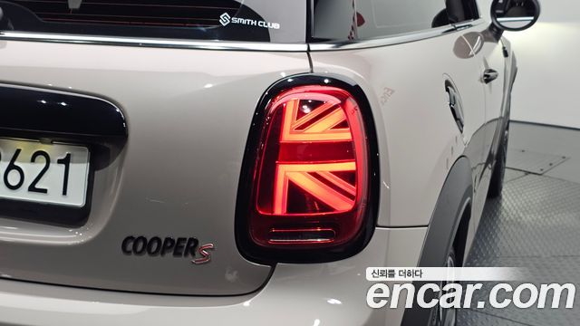 Mini Cooper 2023 — photo 9