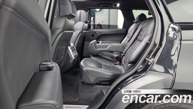 Land Rover Range Rover Sport 2016 — photo 18
