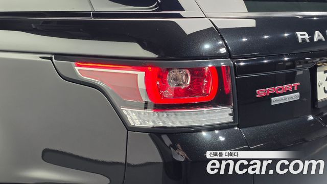 Land Rover Range Rover Sport 2016 — photo 9