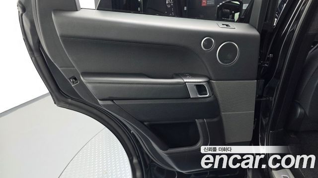Land Rover Range Rover Sport 2016 — photo 15