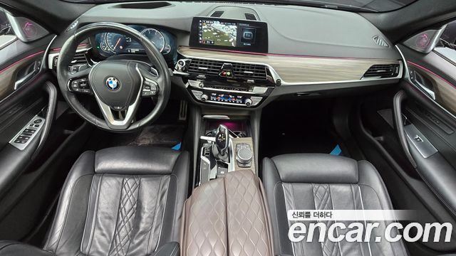 BMW 5-Series 2018 — photo 7