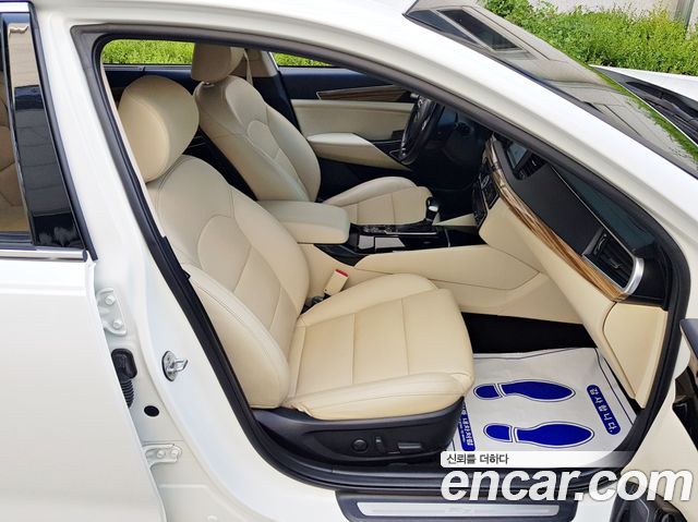 Kia K7 2016 — photo 11