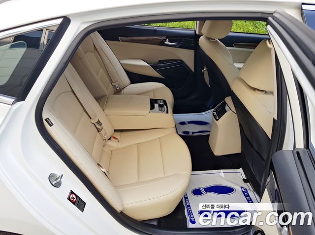 Kia K7 2016 — photo 13