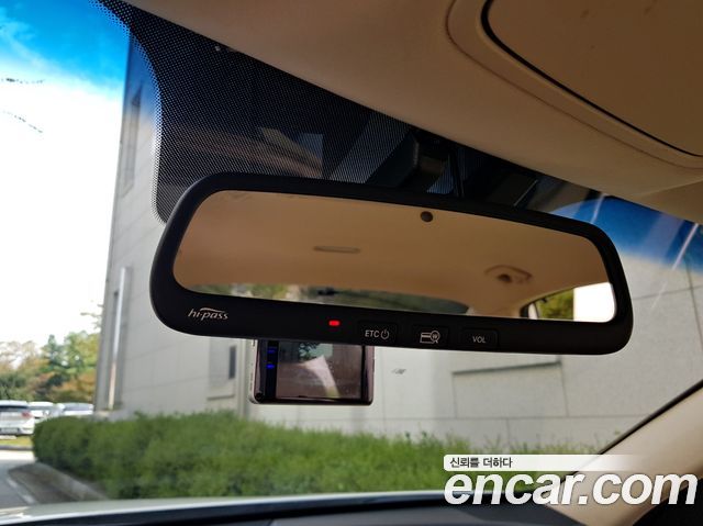 Kia K7 2016 — photo 16