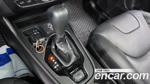 Jeep Cherokee 2021 — photo 9