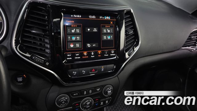 Jeep Cherokee 2021 — photo 15