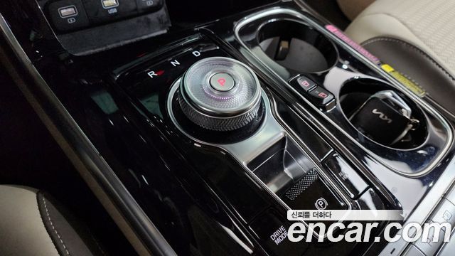 Kia Canival 2022 — photo 12