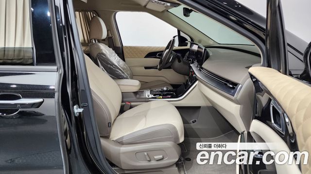 Kia Canival 2022 — photo 16