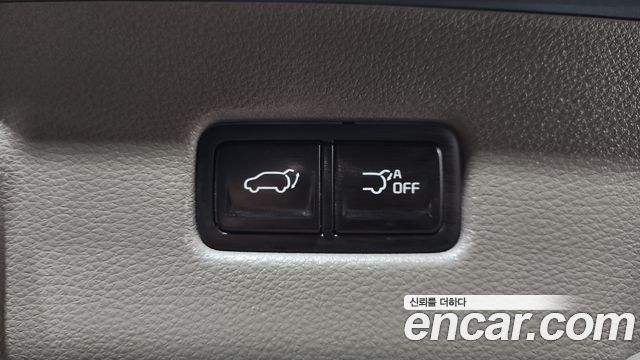 Kia Canival 2022 — photo 36
