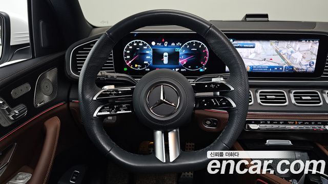 Mercedes-Benz GLS-Class 2025 — photo 19
