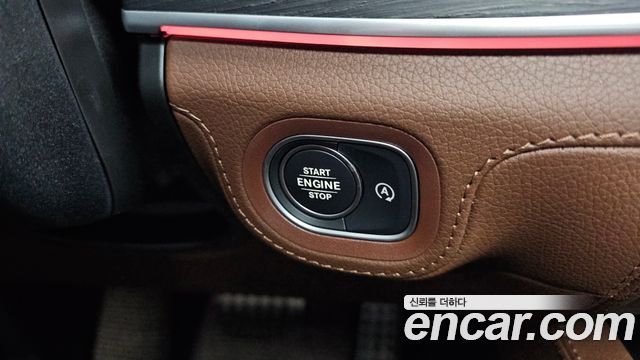Mercedes-Benz GLS-Class 2025 — photo 33