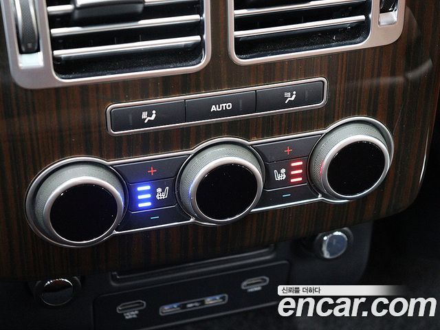 Land Rover Range Rover 2017 — photo 15