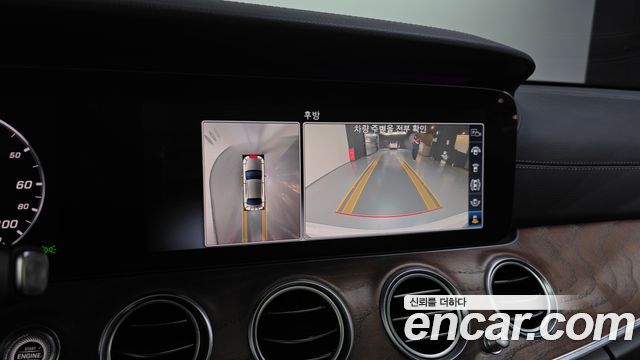 Mercedes-Benz E-Class 2019 — photo 21