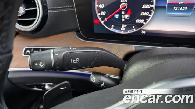 Mercedes-Benz E-Class 2019 — photo 37