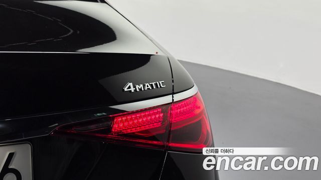 Mercedes-Benz S-Class 2022 — photo 9