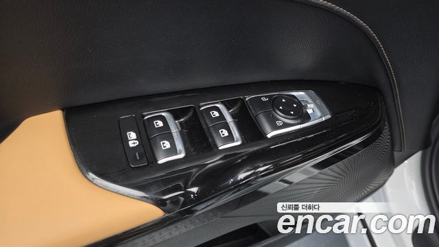 Kia K5 2022 — photo 11