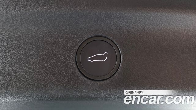 Tesla Model Y 2022 — photo 18