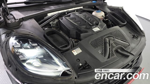 Porsche Macan 2017 — photo 6