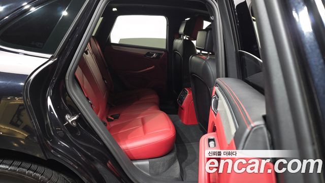 Porsche Macan 2017 — photo 12