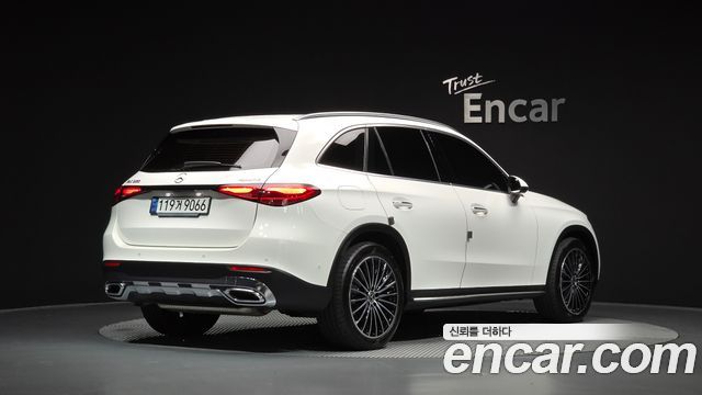 Mercedes-Benz GLC-Class 2025 — photo 2
