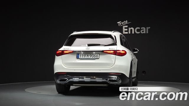 Mercedes-Benz GLC-Class 2025 — photo 4