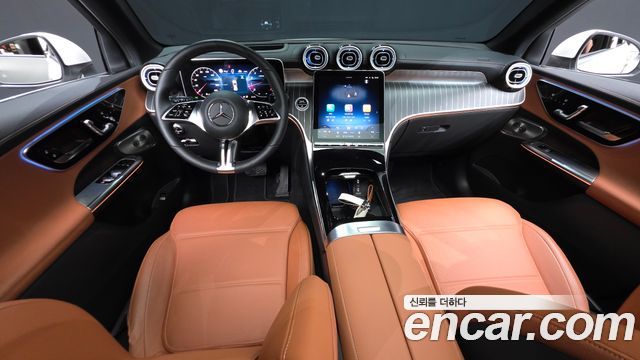 Mercedes-Benz GLC-Class 2025 — photo 10