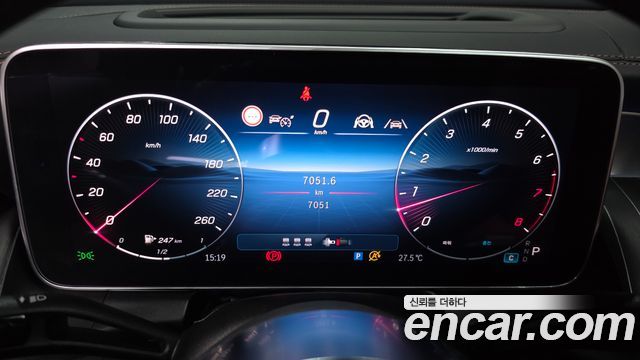 Mercedes-Benz GLC-Class 2025 — photo 11