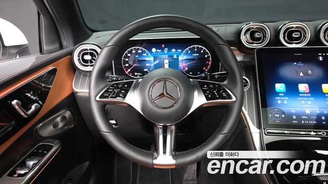 Mercedes-Benz GLC-Class 2025 — photo 19