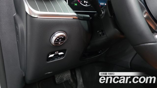Mercedes-Benz GLC-Class 2025 — photo 27