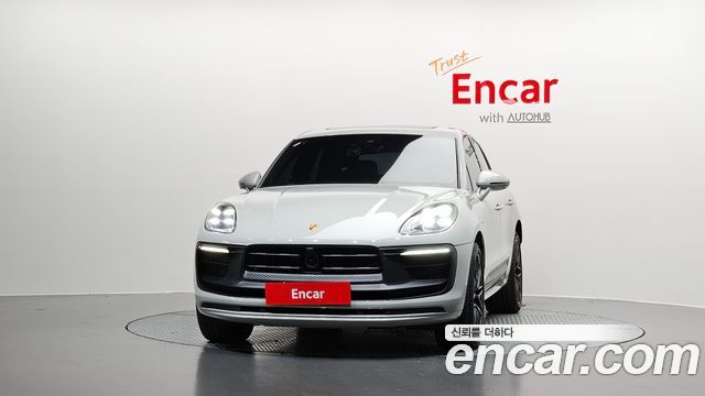 Porsche Macan 2023 — photo 3