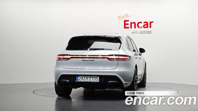 Porsche Macan 2023 — photo 4