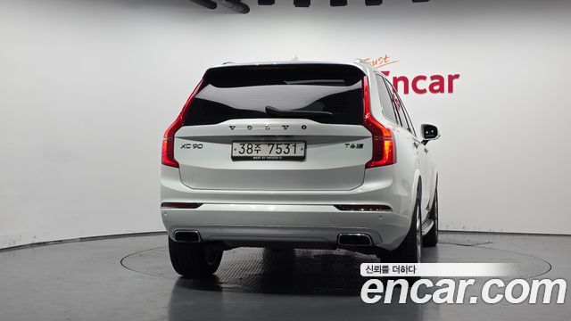 Volvo XC90 2019 — photo 4