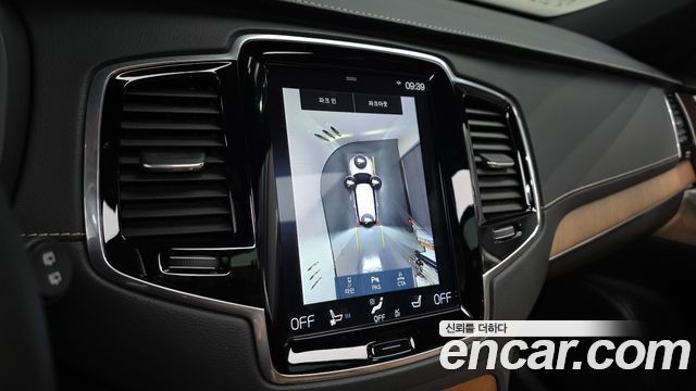 Volvo XC90 2019 — photo 20