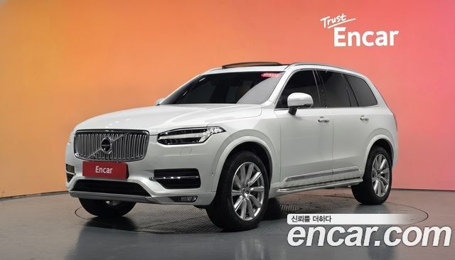 Volvo XC90 2019 — photo 1