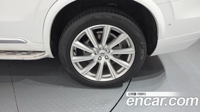 Volvo XC90 2019 — photo 7