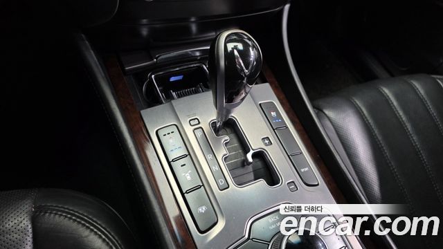 Hyundai Equus 2012 — photo 12