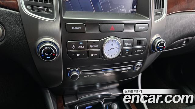 Hyundai Equus 2012 — photo 22