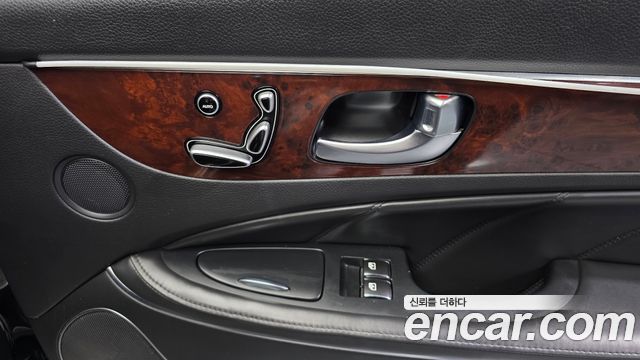 Hyundai Equus 2012 — photo 29